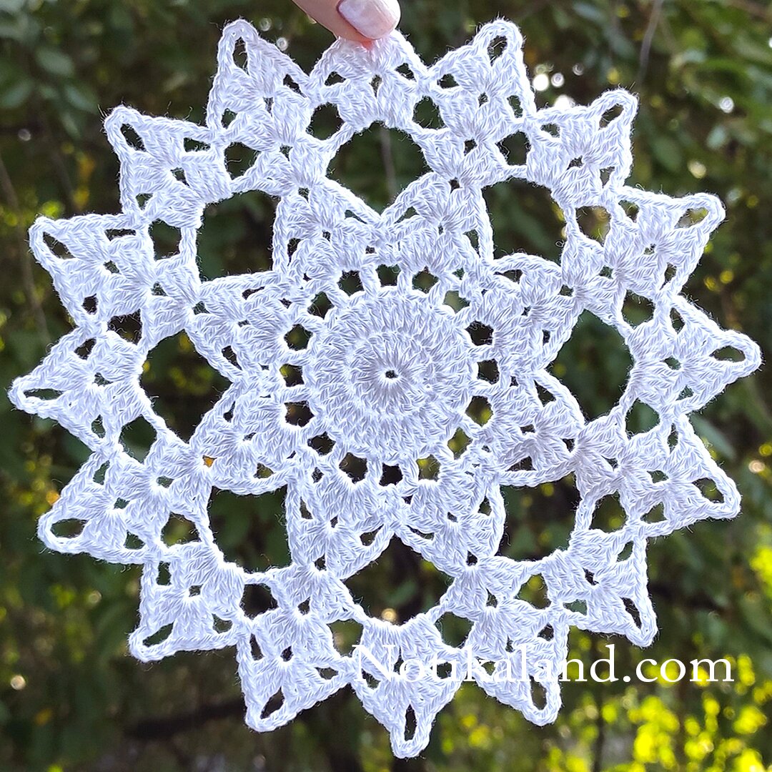 Crochet Snowflake pattern  free