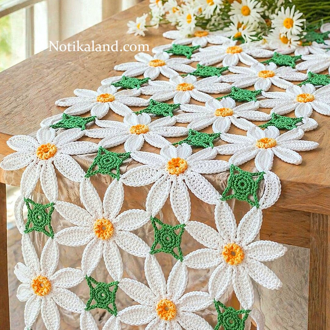 Crochet Daisy Table Runner  1