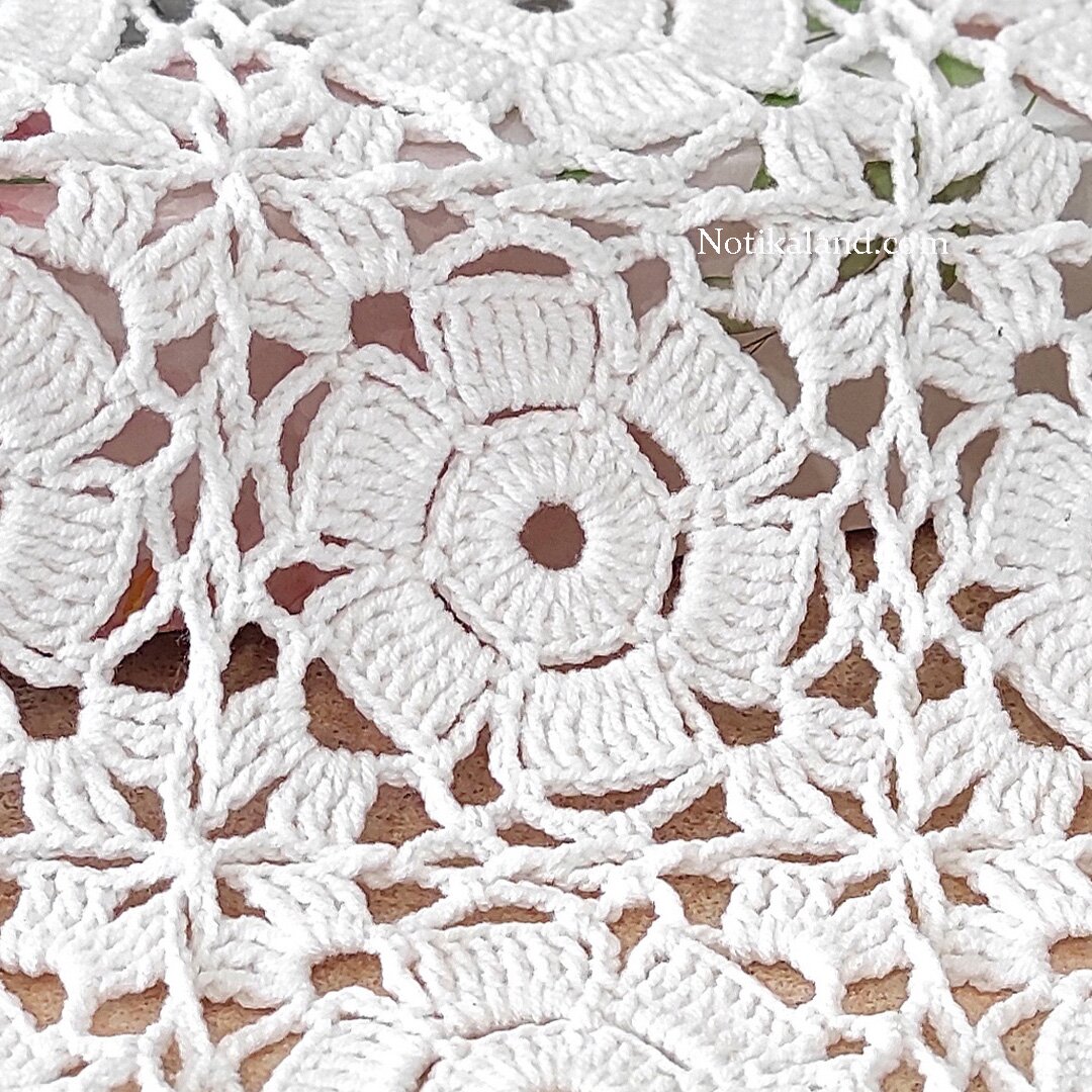 Crochet pattern.Square Flower Motif 2